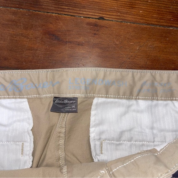 Eddie Bauer Tan Flat Front Shorts Versatile Casual Wear - Picture 3 of 6